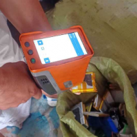 高价上门回收各类锂电池