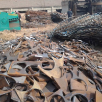 长期高价回收钢铁边角料