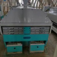 出售面粉设备 磨头 95新高方筛，清分机