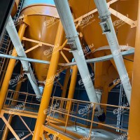 出售全新双线中联240带八个300吨水泥罐