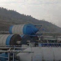 湖南出售17年山东产180一套带4个200吨水泥罐，设备生产