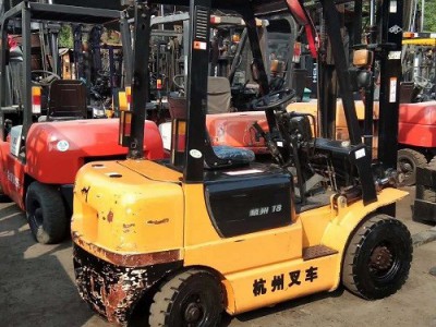 全国高价回收二手叉车